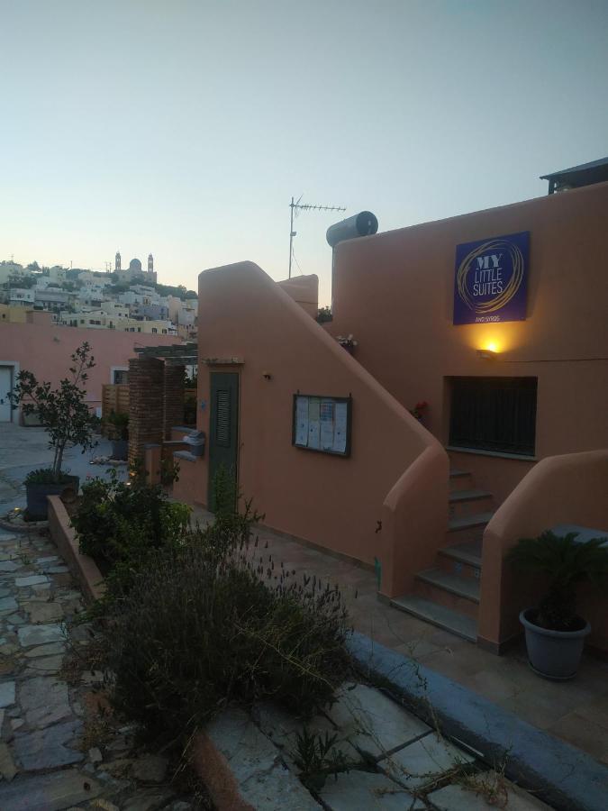 My Little Suites Ermoupoli Esterno foto
